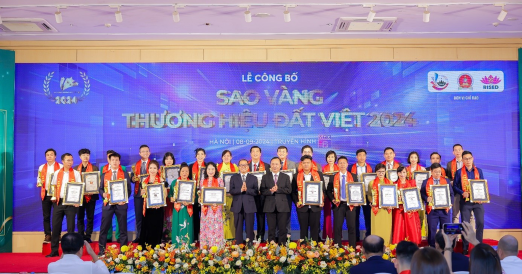 Sao vàng thương hiệu đất Việt 2024: Những Nhà lãnh đạo tri thức thời kì đổi mới