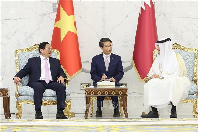 Thủ tướng Phạm Minh Chính hội đàm với Thủ tướng Nhà nước Qatar Sheikh Mohammed bin Abdulrahman bin Jasim Al-Thani. Ảnh: Dương Giang/TTXVN