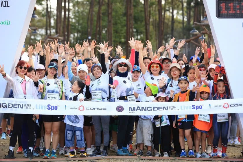 Măng Đen Ultra Trail 2025 là giải chạy địa hình cự ly siêu dài đầu tiên được tổ chức tại khu vực Bắc Tây Nguyên với 7 cự ly gồm: 5km, 15km, 25km, 35km, 50km, 75km và 100km. Ảnh: Báo PLVN