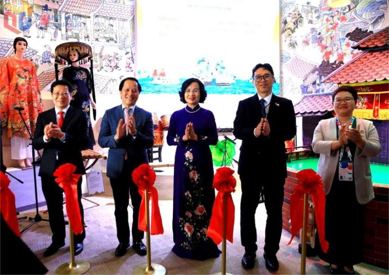 Quảng Ninh là địa phương được chọn tiên phong, mở đầu cho chuỗi sự kiện chiến lược đặc biệt giới thiệu các địa phương tiêu biểu của Việt Nam tới Triển lãm thế giới. Ảnh: Báo PLVN