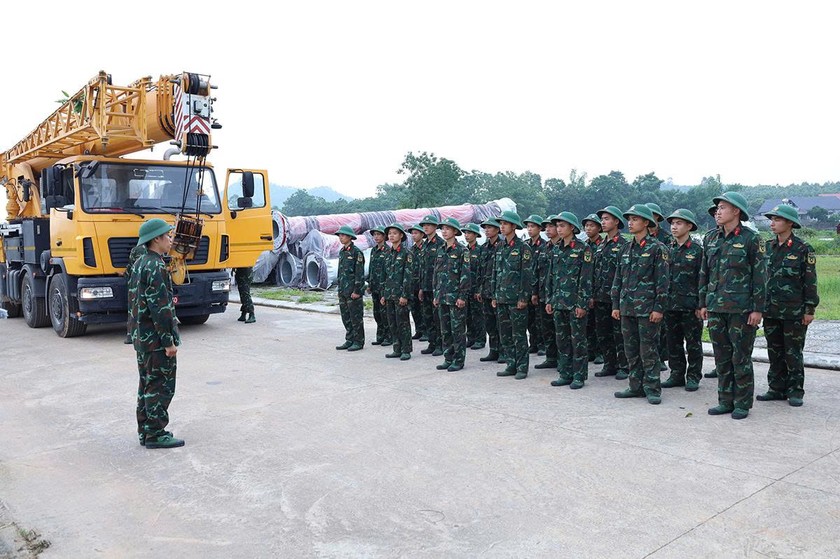 Quân khu 2 “chia lửa” trên tuyến thi công gian khó bậc nhất đường dây 500kV Lào Cai – Vĩnh Yên